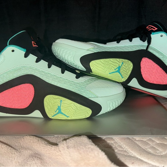 Jordan 2 Tatum vortex